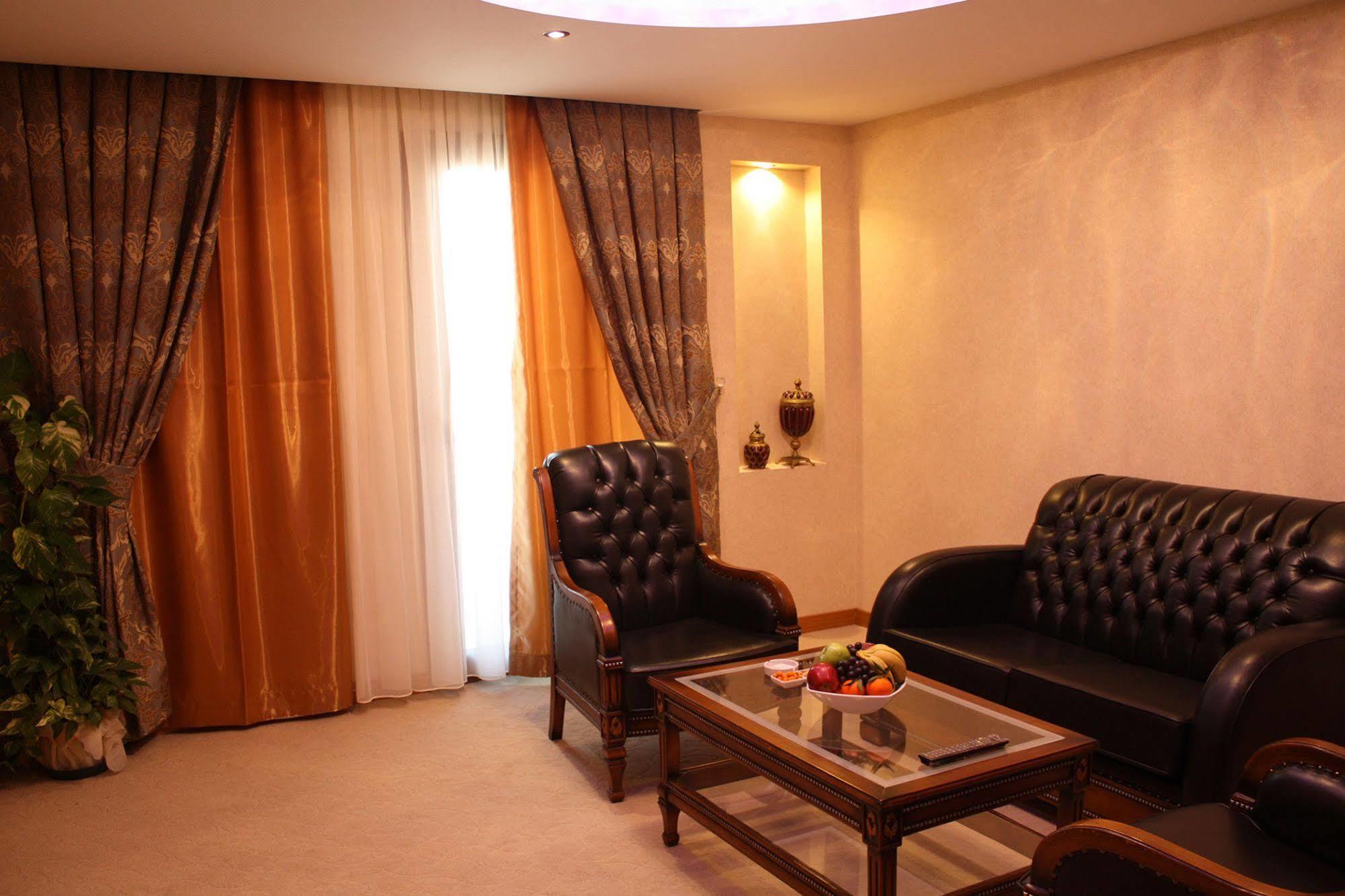 Adana Yukselhan Hotel Εξωτερικό φωτογραφία